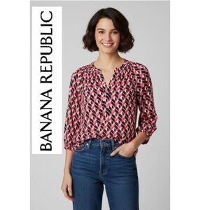 BANANA REPUBLIC - Navy blue/hot pink chevron print 3/4 sleeve blouse